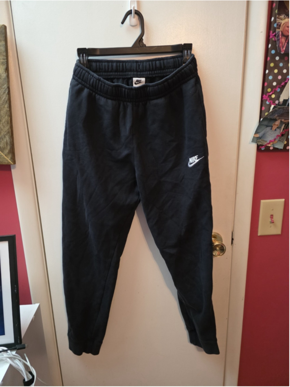 Nike Club Fleece Jogger Sweatpants Womens Small Black Elastic Waist Swoosh Logo